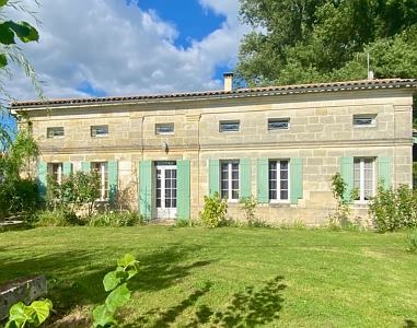 5 bed stone house for sale near Dordogne and Lot