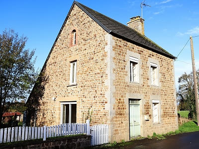 4 bed stone house for sale near Vengeons
