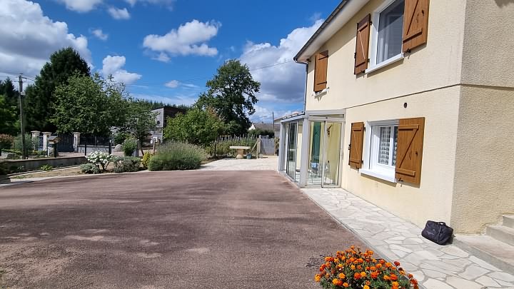 4 bed stone house for sale near Goulat