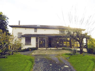 3 bed stone house for sale near Vienne And Haute Vienne