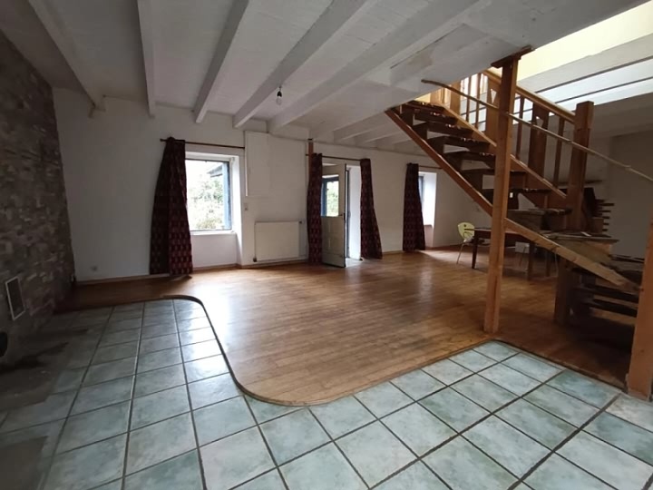 3 bed stone house for sale near Perret
