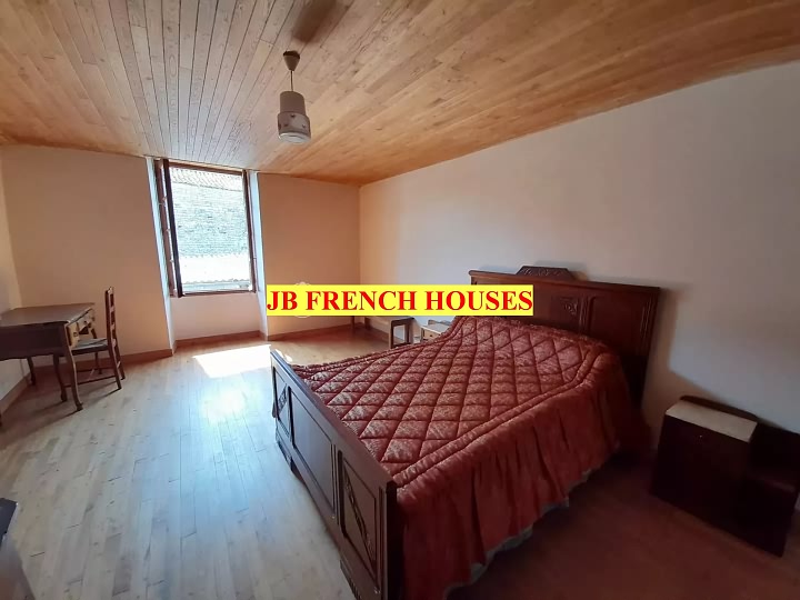 3 bed stone house for sale near Paillé