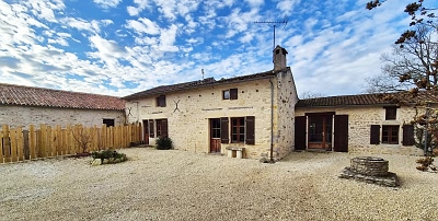3 bed stone house for sale near Viennay