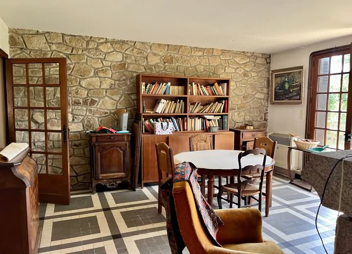 3 bed stone house for sale near Bujalenas