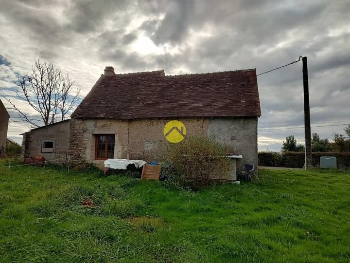 Natuurstenen huis te renoveren nabij Gest