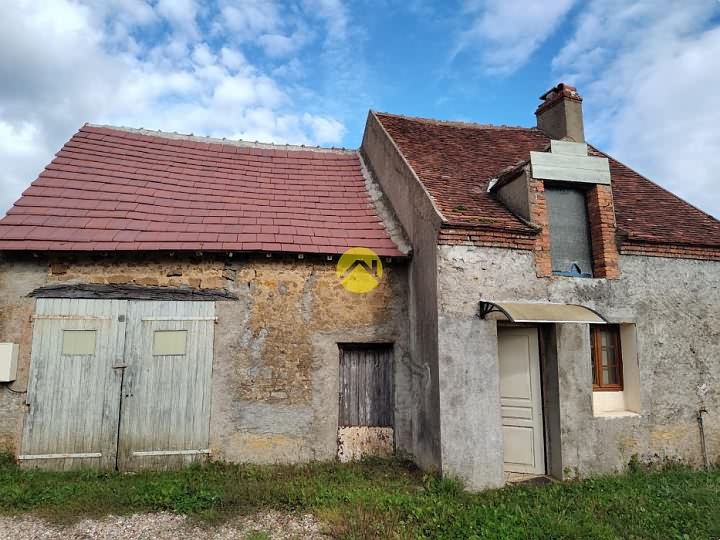 Natuurstenen huis te renoveren nabij Gest