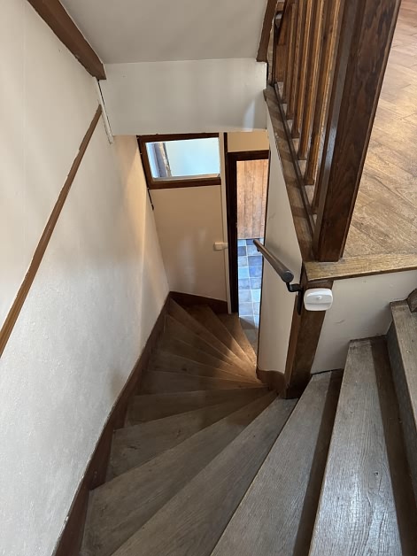Maison en pierre de 3 chambres à vendre près de Jartaud