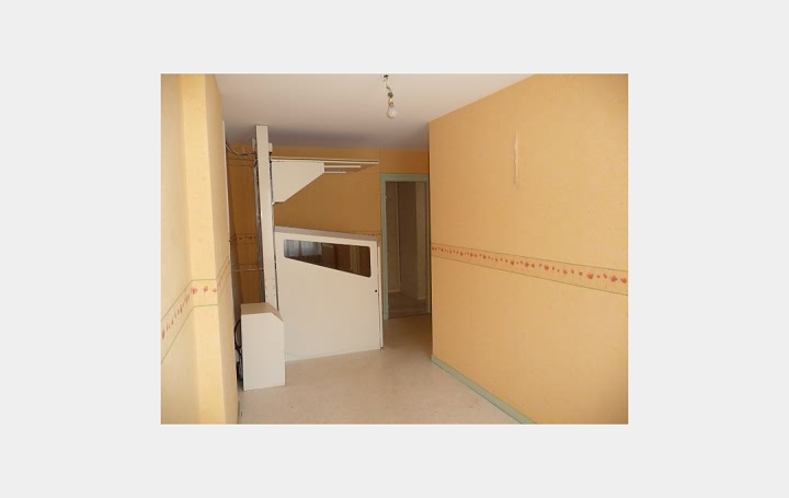 2 bed stone house for sale near Averton