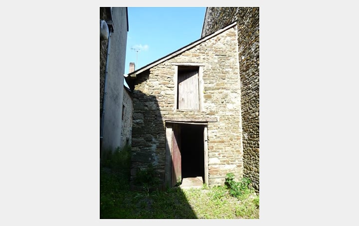 2 bed stone house for sale near Averton