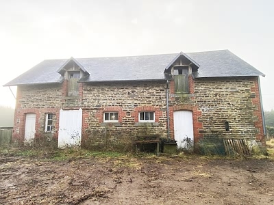 Natuurstenen huis te renoveren nabij Burcy