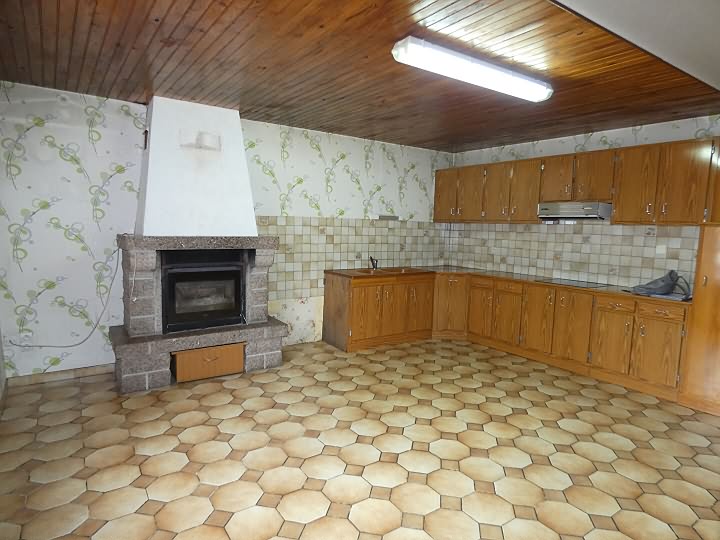 2 bed stone house for sale near Vengeons