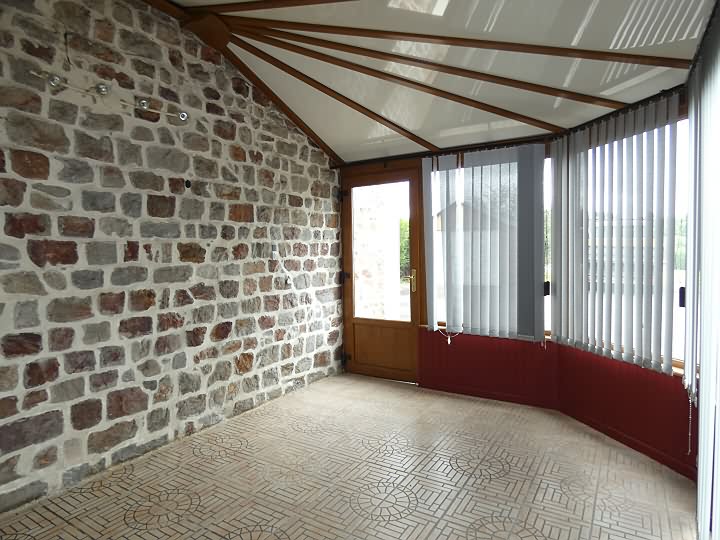 2 bed stone house for sale near Vengeons