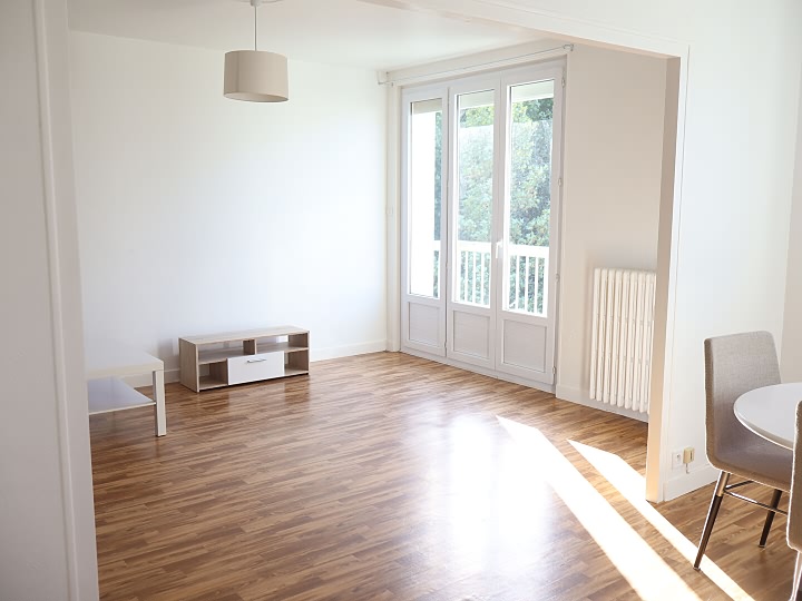 1 bed house for sale near Vengeons