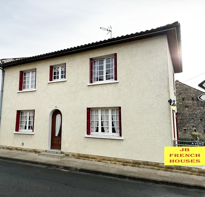 Arux8657