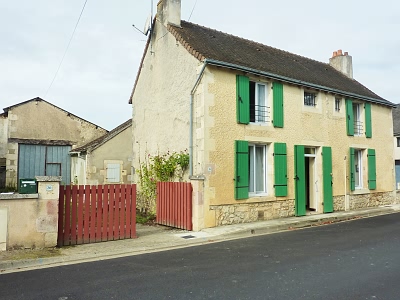 Maison en pierre de 3 chambres à vendre près de Liglet