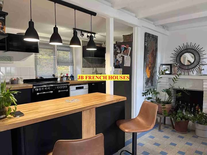 3 bed stone house for sale near Caribet