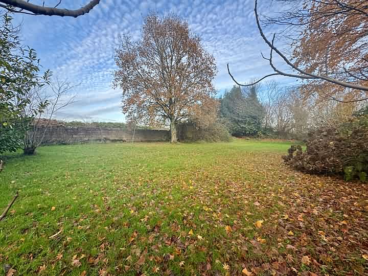 2 bed stone house for sale near Pays de Glazik