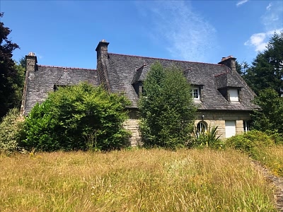 5 bed stone house for sale near Keraden