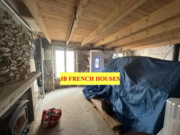 2 bed stone house for sale near Kergloff