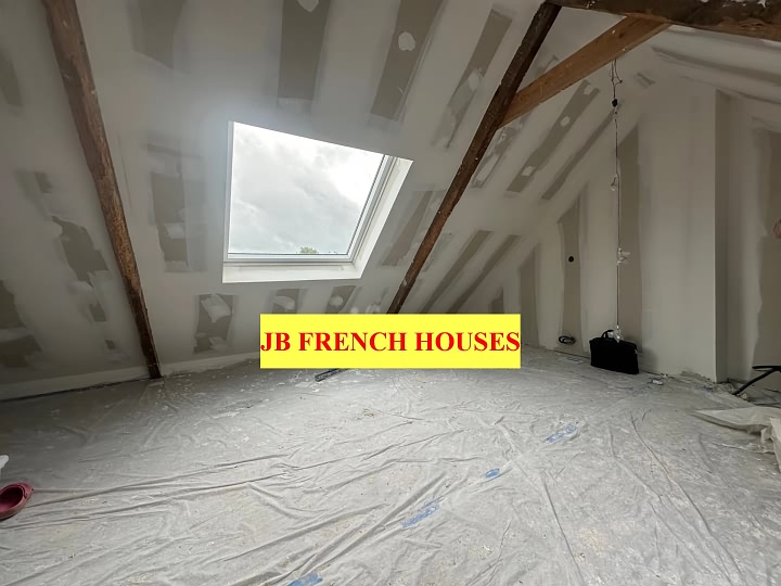 2 bed stone house for sale near Kergloff