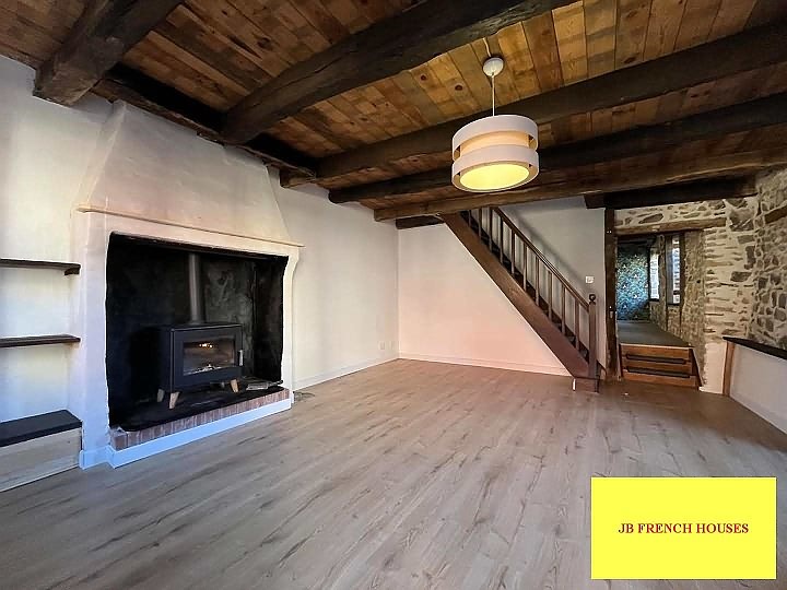 2 bed stone house for sale near Grand Bueix