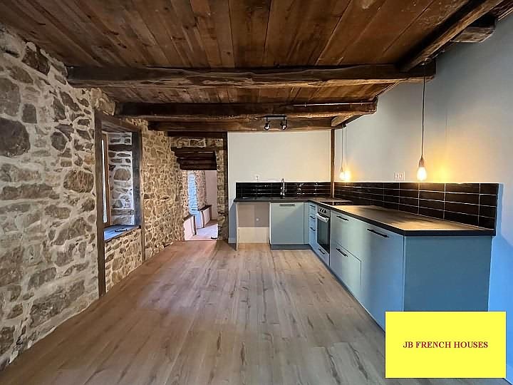 2 bed stone house for sale near Grand Bueix
