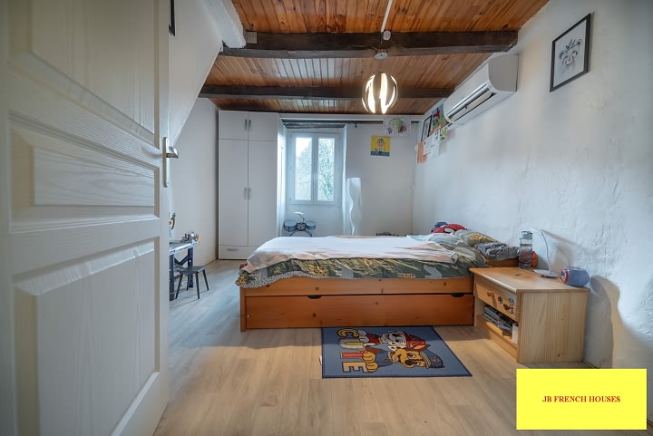 4 bed château for sale near Bujaleuf