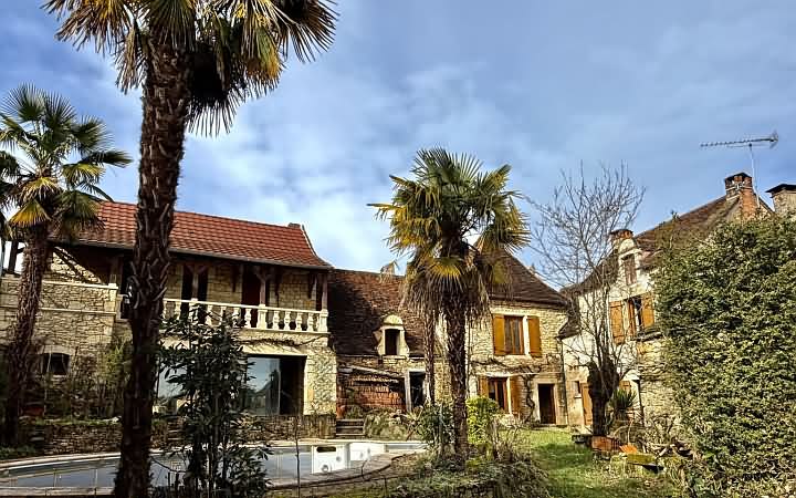 5 bed stone house for sale near Aubas