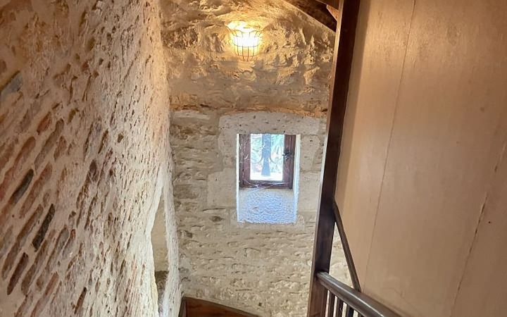 5 bed stone house for sale near Aubas