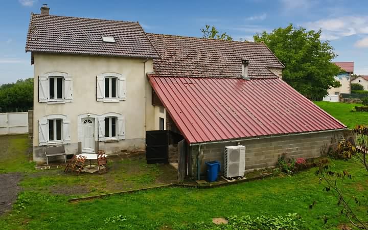 3 bed stone house for sale near Bujalenas