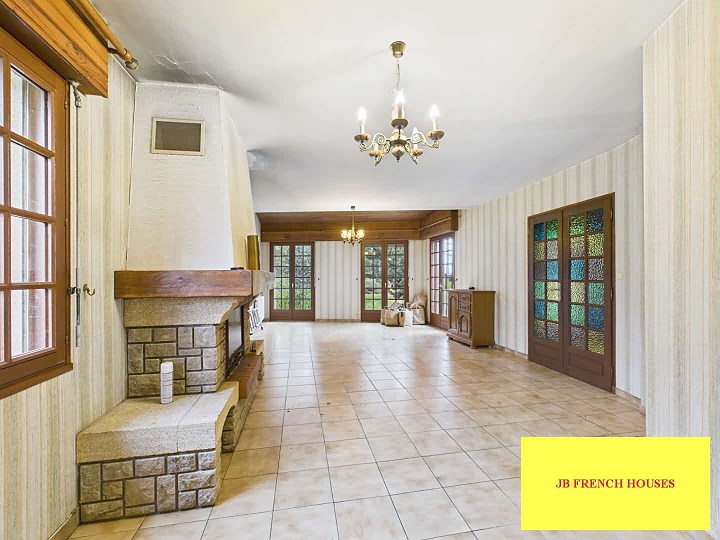 3 bed house for sale near Nécy