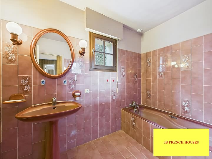 3 bed house for sale near Nécy