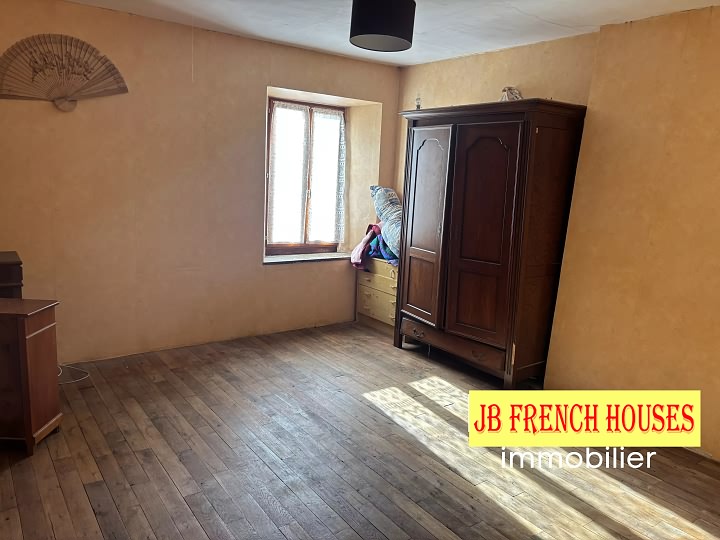 4 bed stone house for sale near Avent