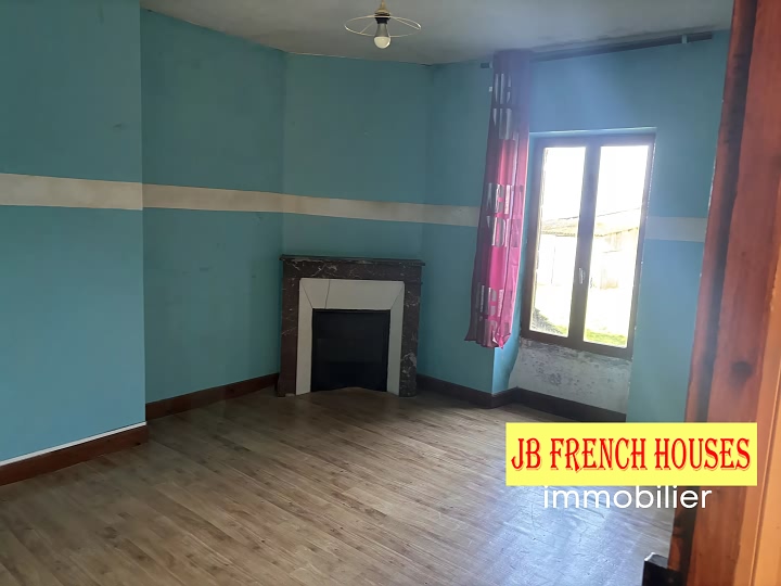 4 bed stone house for sale near Avent