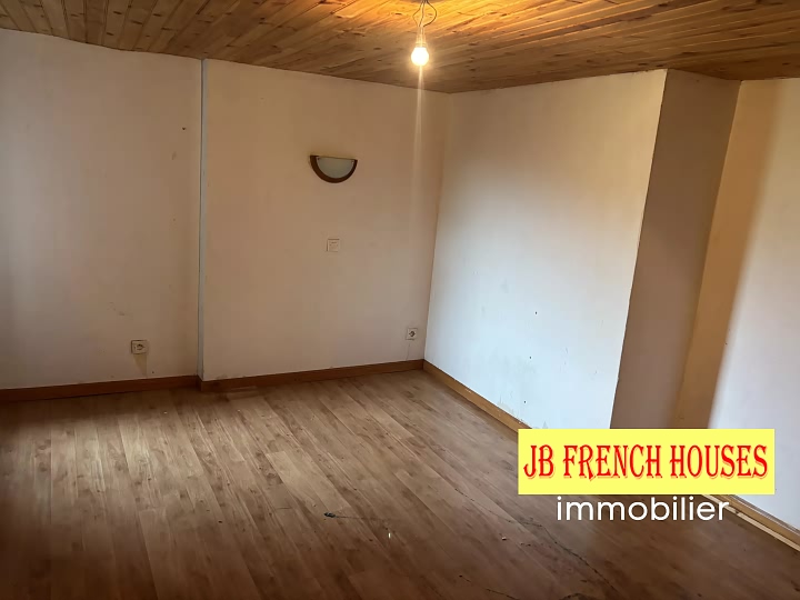 4 bed stone house for sale near Avent