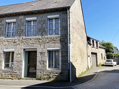 4 bed stone house for sale near Caribet