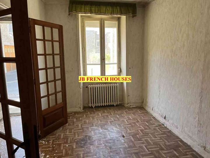 4 bed stone house for sale near Caribet
