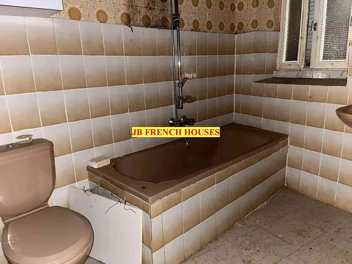 4 bed stone house for sale near Caribet