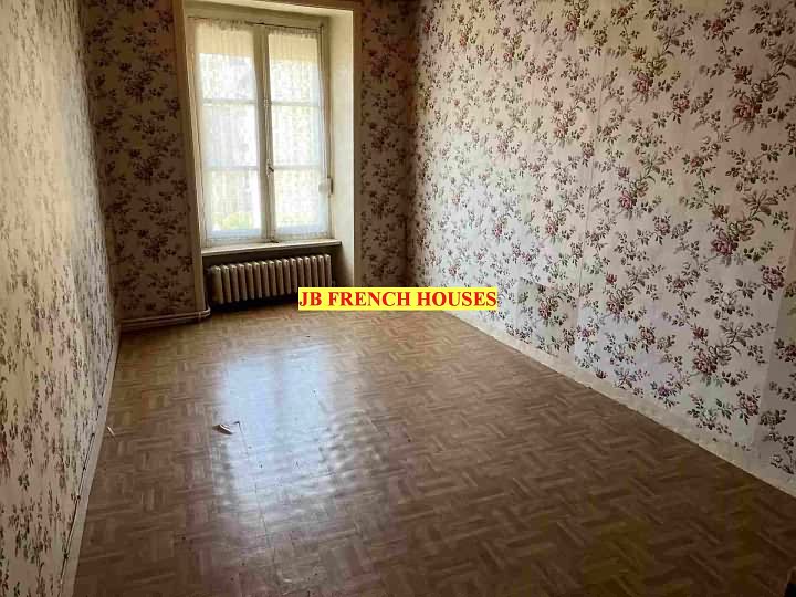 4 bed stone house for sale near Caribet