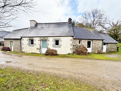 2 bed stone house for sale near Keraden