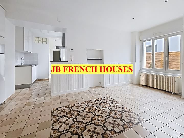 4 bed stone house for sale near Taupont