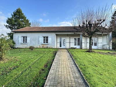 4 bed house for sale near Pliboux