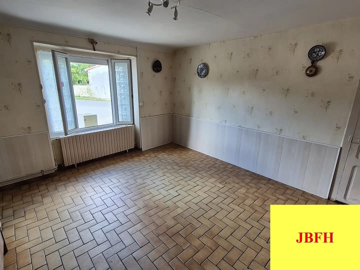 3 bed stone house for sale near Viennay