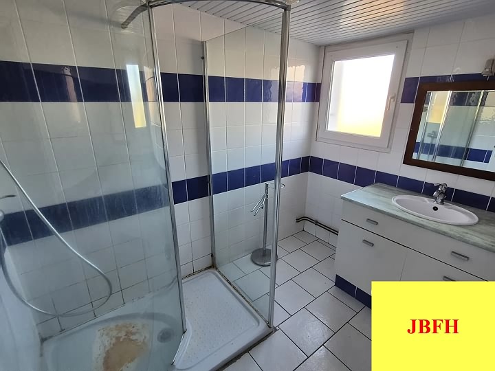 3 bed stone house for sale near Viennay