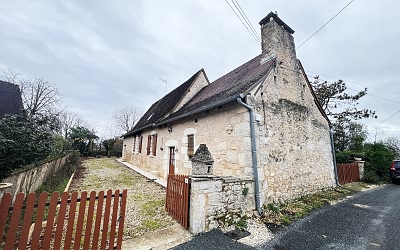 4 bed stone house for sale near Ajat