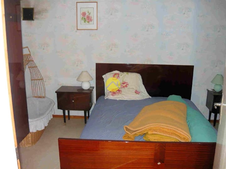 Natuurstenen huis met 5 slaapkamers te koop nabij Gest