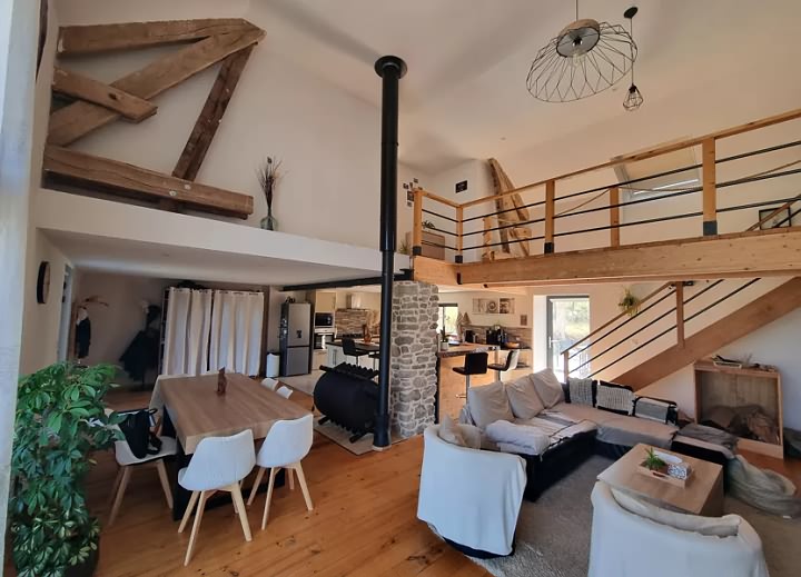 4 bed stone house for sale near SOUTH INDRE and SOUTH CHER and NORTH CREUSE