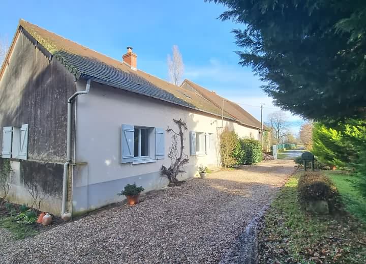 4 bed stone house for sale near SOUTH INDRE and SOUTH CHER and NORTH CREUSE