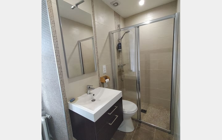 2 bed stone house for sale near Averton