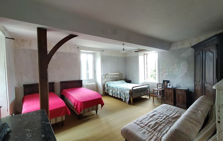 2 bed stone house for sale near Averton